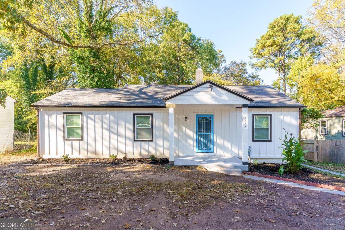 1365 Campbellton Road Sw Property Photo 1