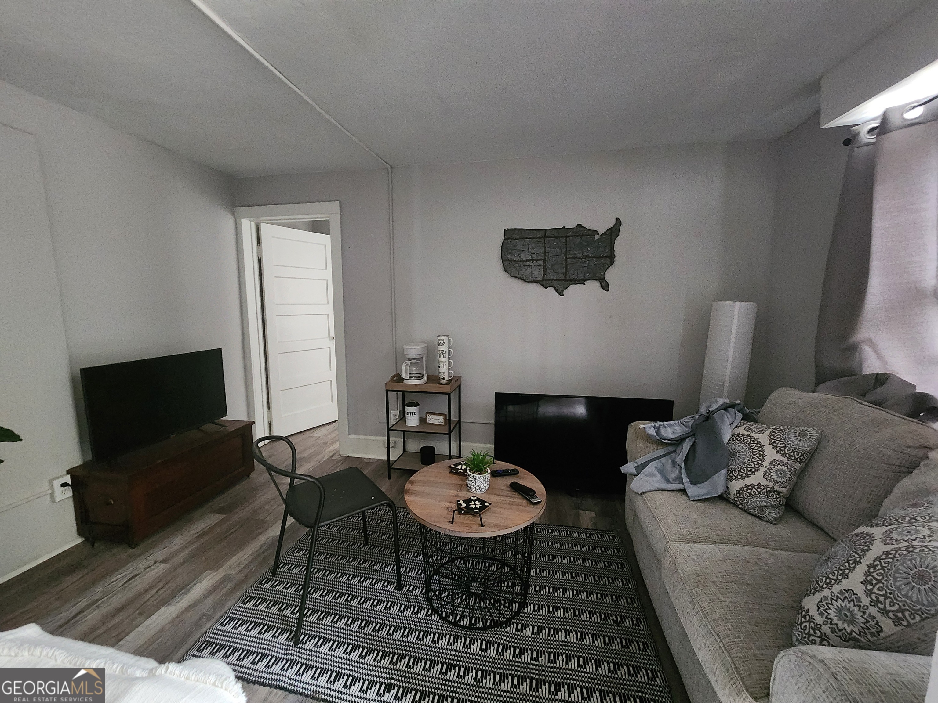 917 Oakview Avenue # 6 Property Photo 12