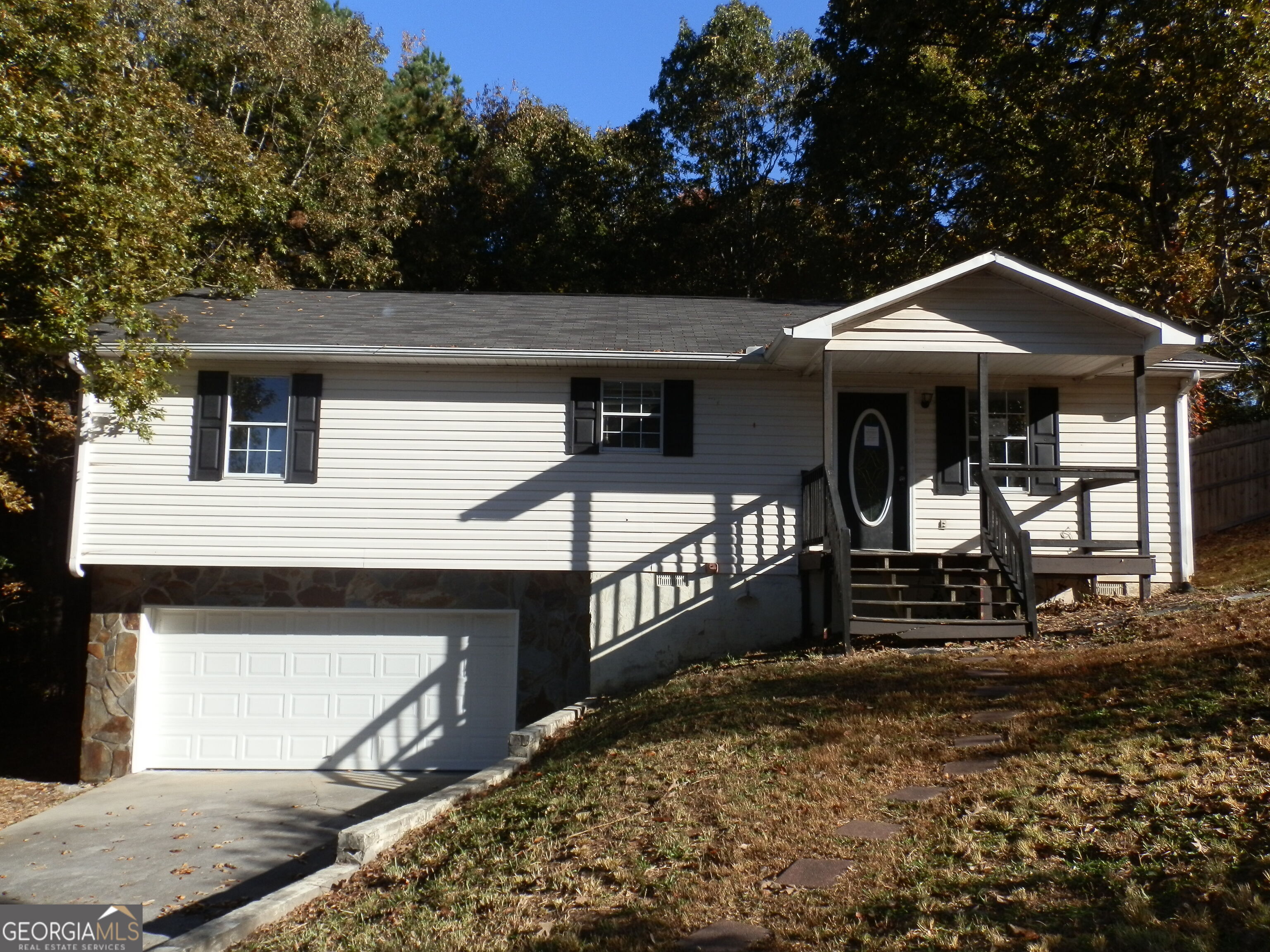 114 Lindsey Court Ne Property Photo 1