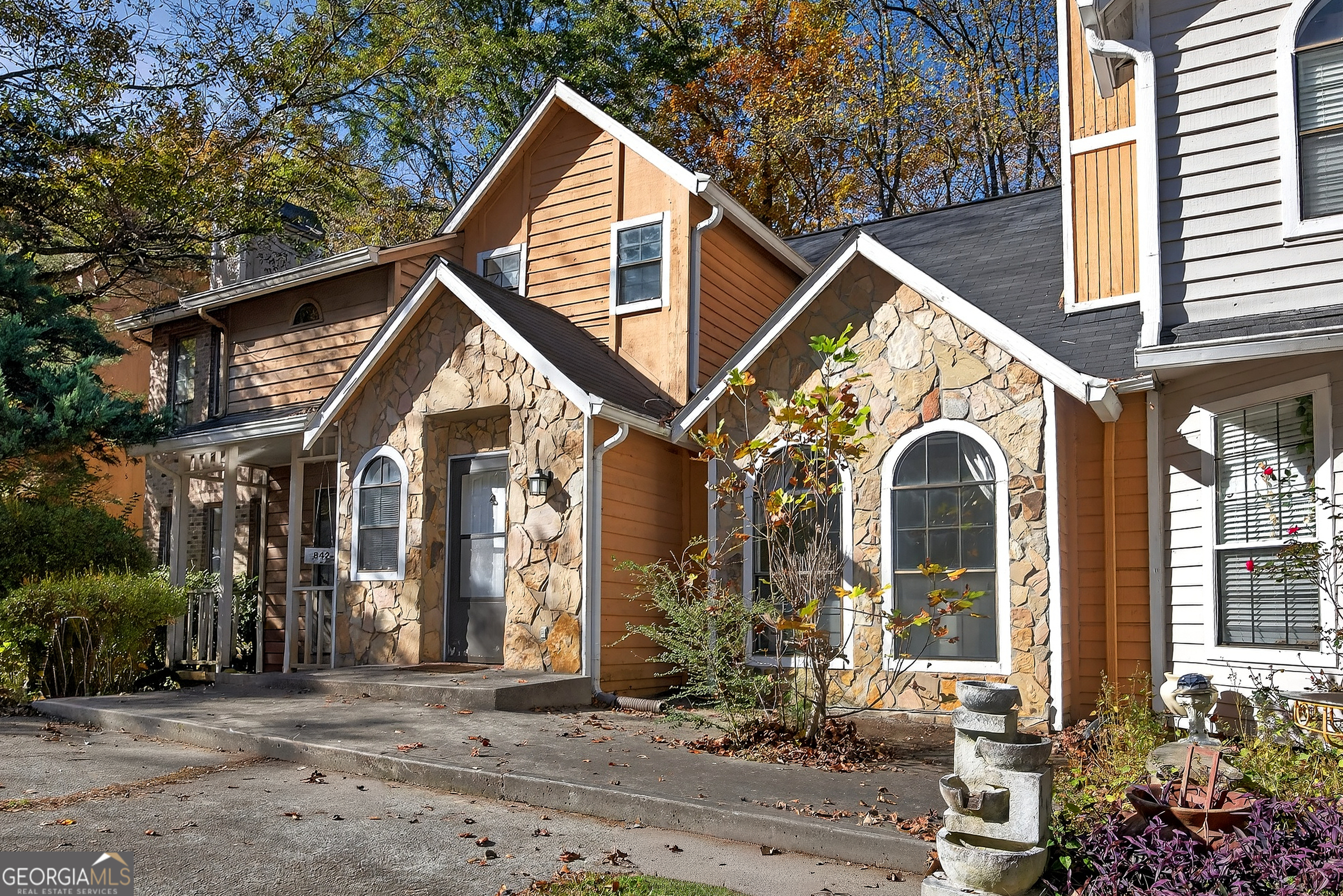 840 Brandy Oaks Lane Property Photo 4