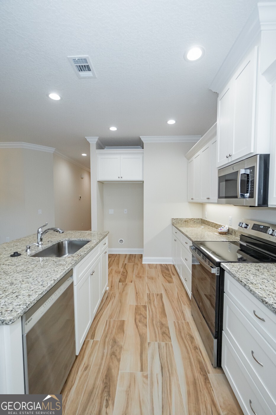 208 The Villas Way Property Photo 5