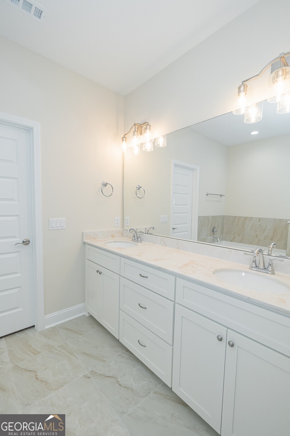 208 The Villas Way Property Photo 23