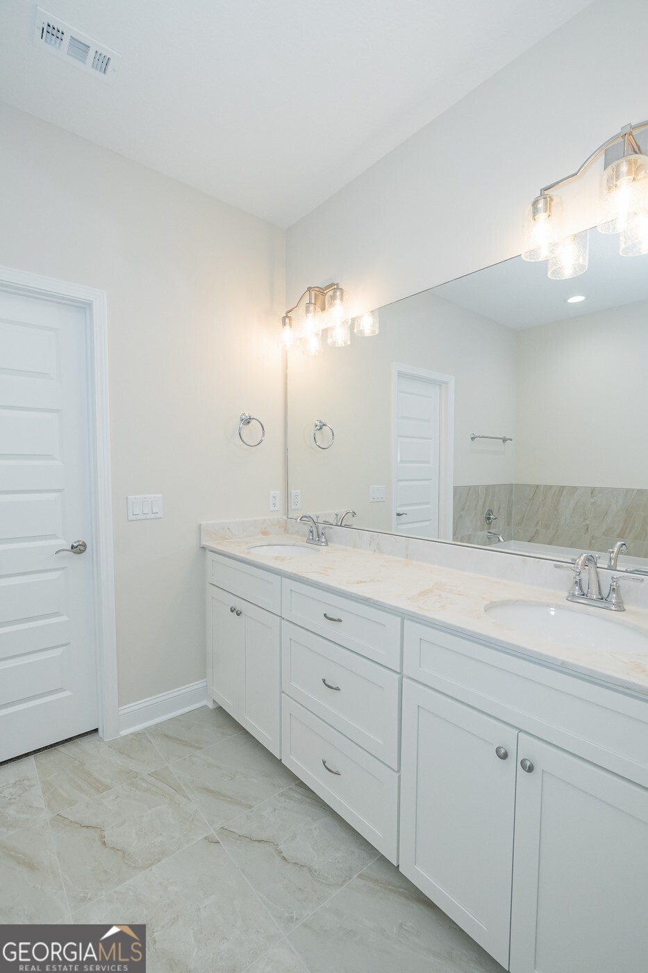 208 The Villas Way Property Photo 24