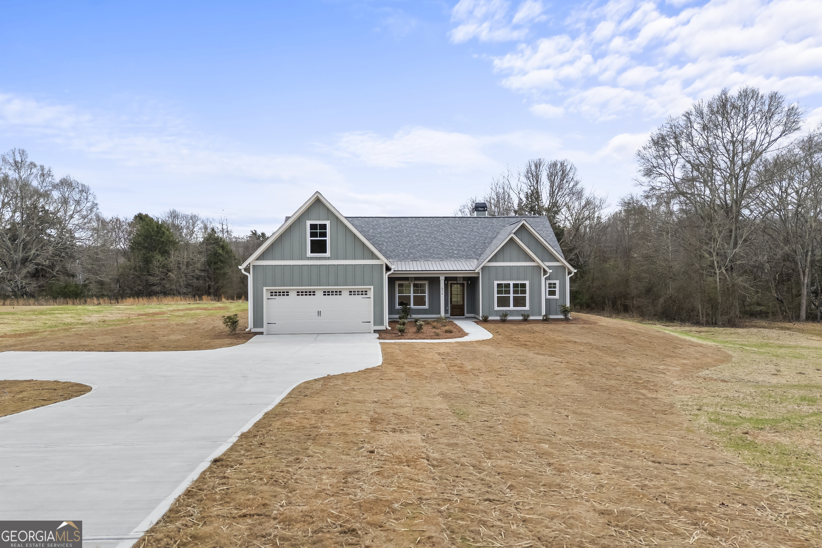 570 Davis Road Property Photo 6