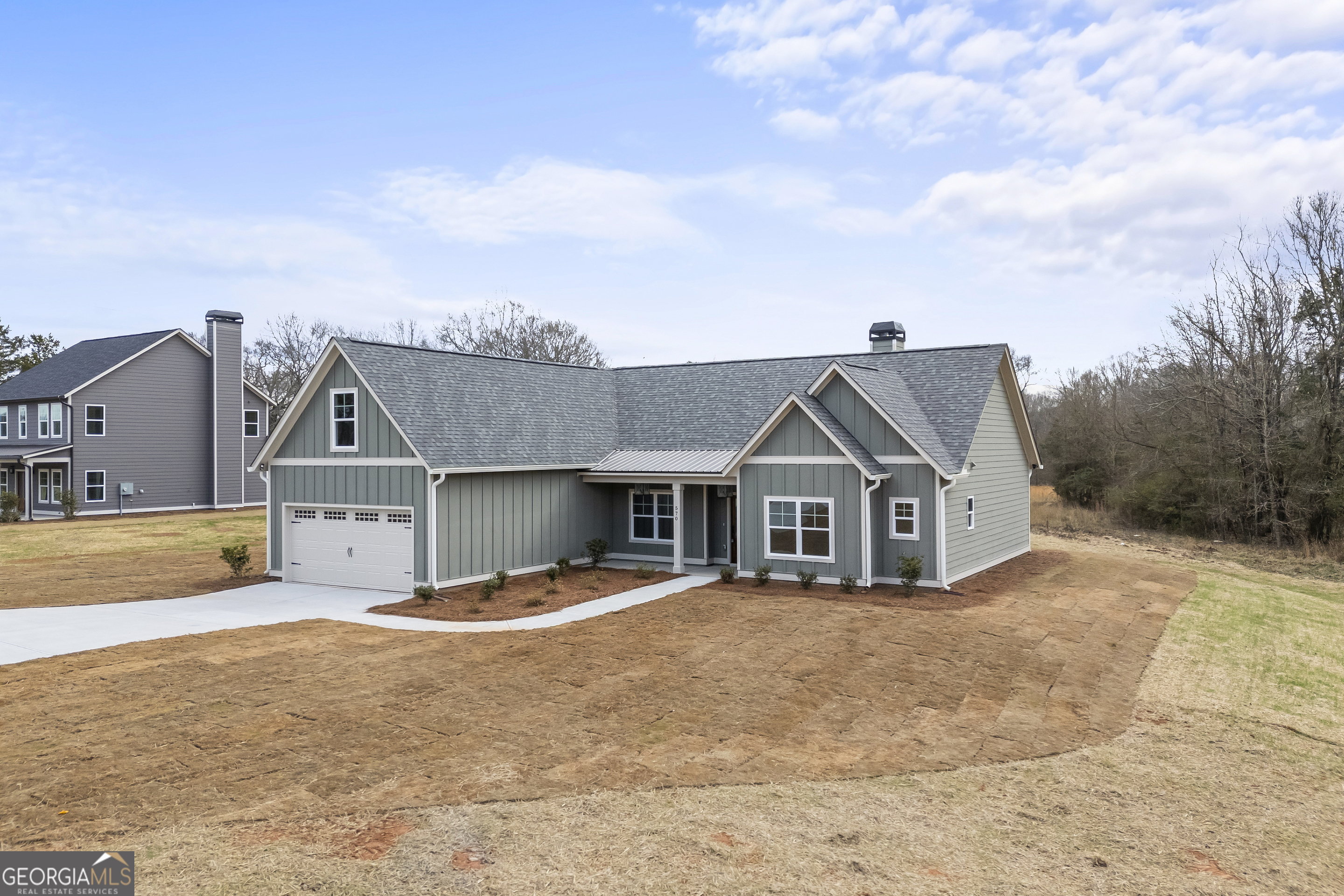 570 Davis Road Property Photo 8