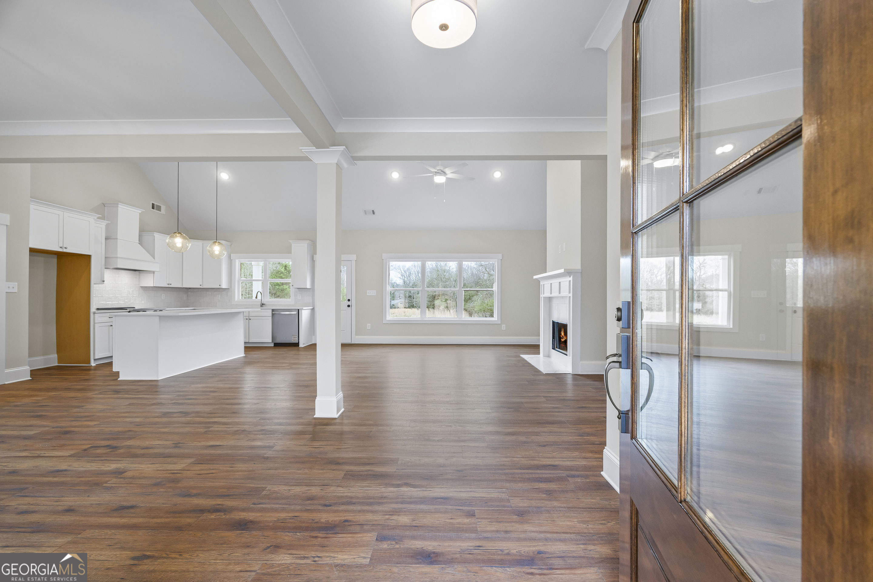 570 Davis Road Property Photo 11