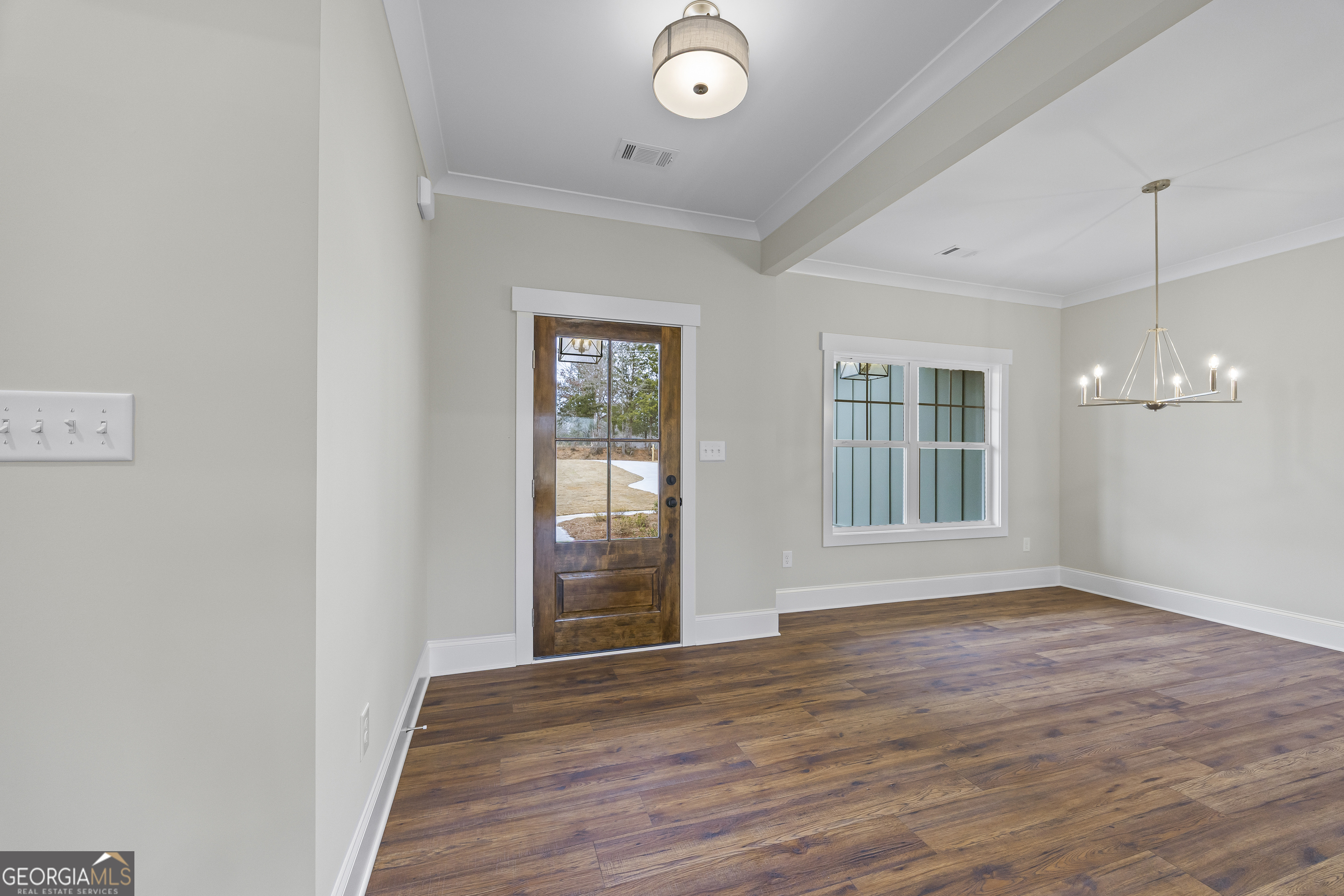 570 Davis Road Property Photo 12