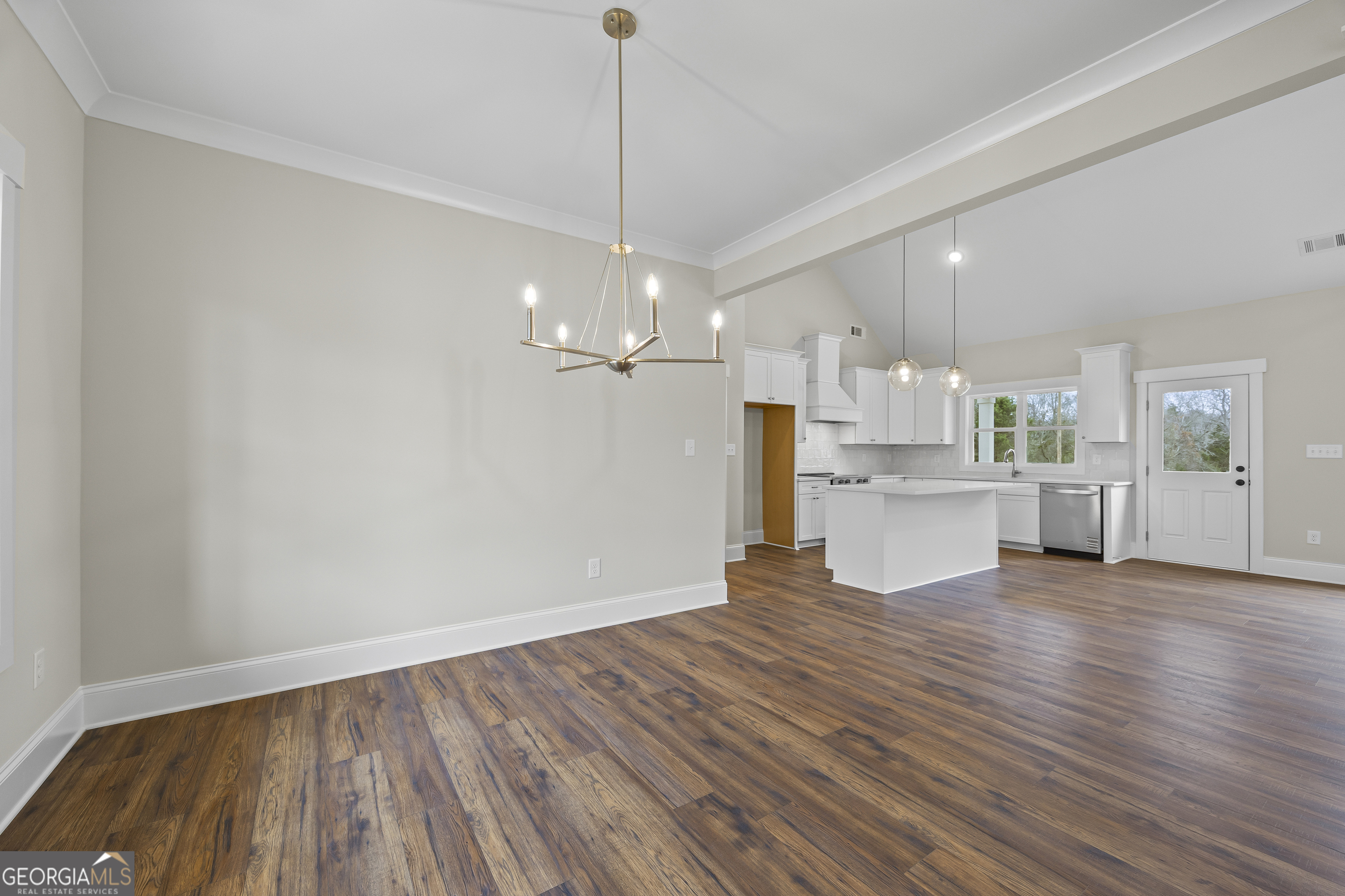 570 Davis Road Property Photo 13