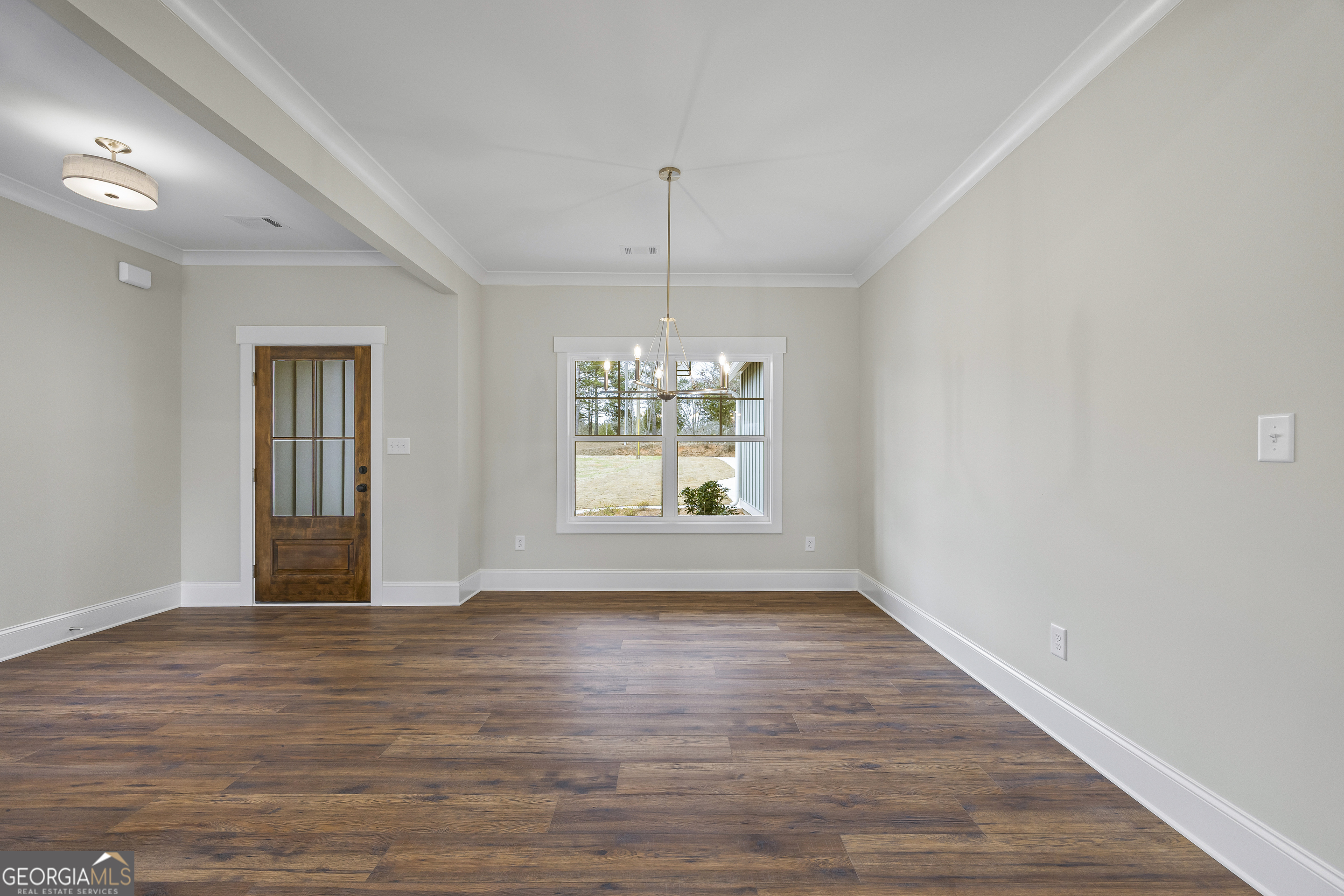 570 Davis Road Property Photo 14