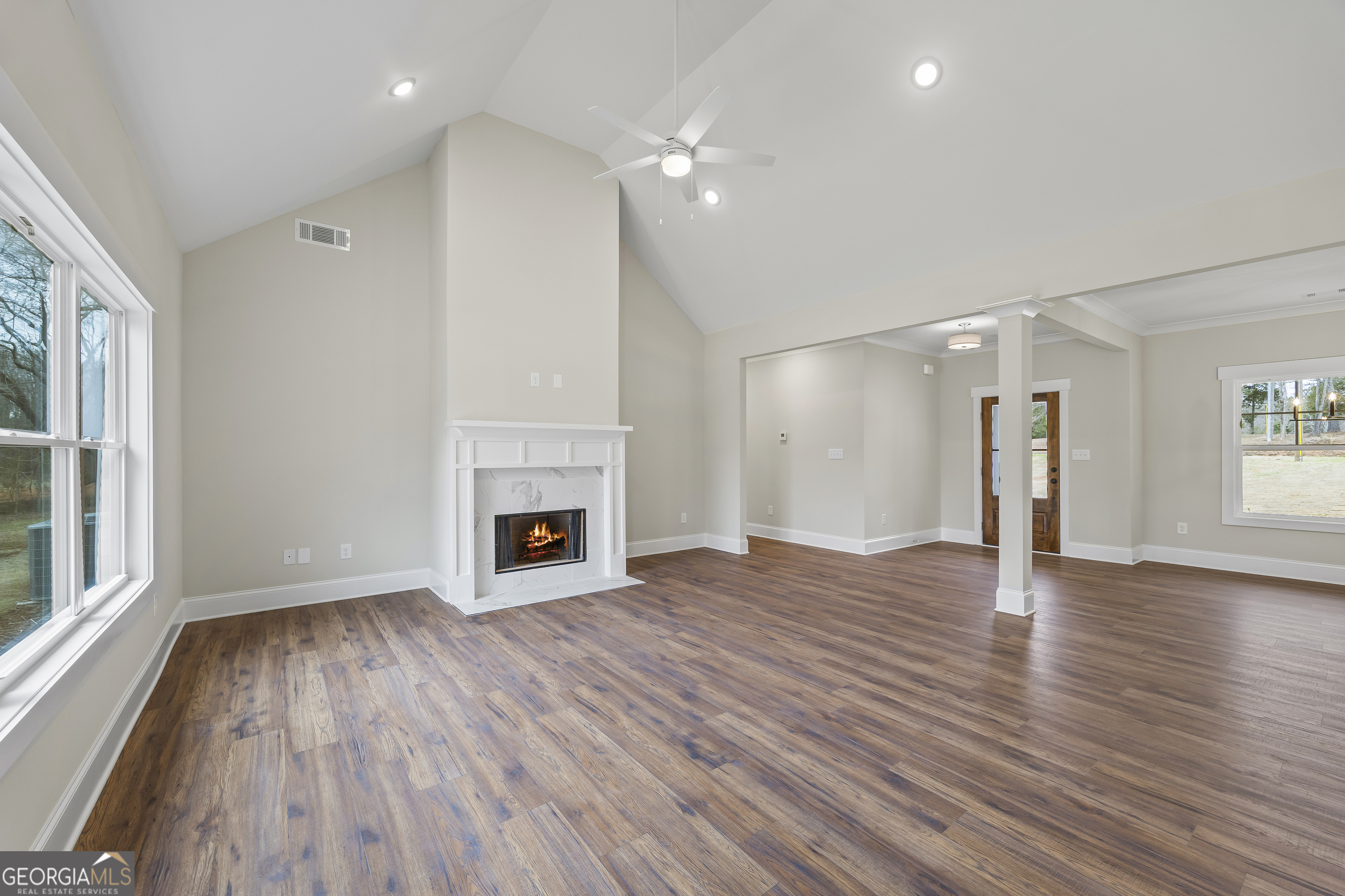 570 Davis Road Property Photo 16