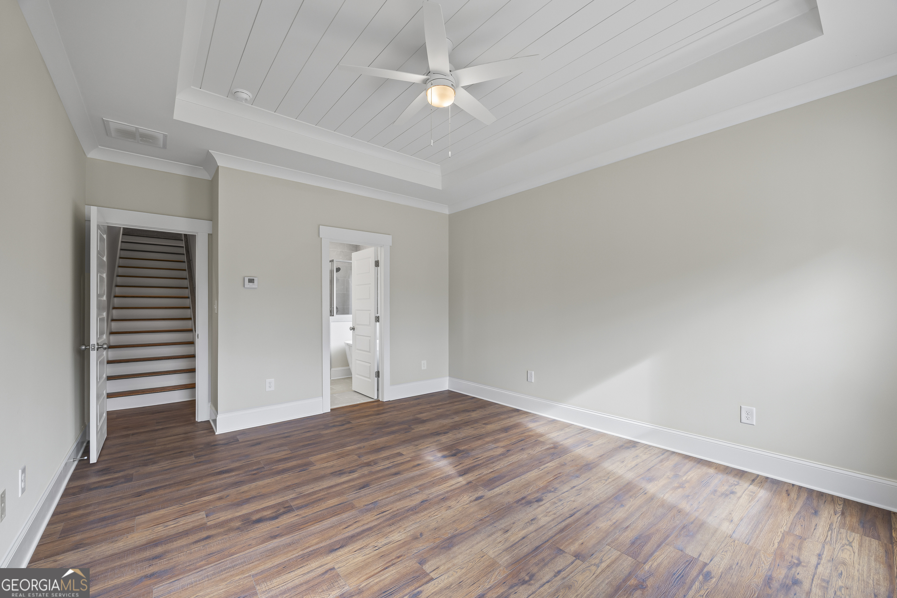570 Davis Road Property Photo 32