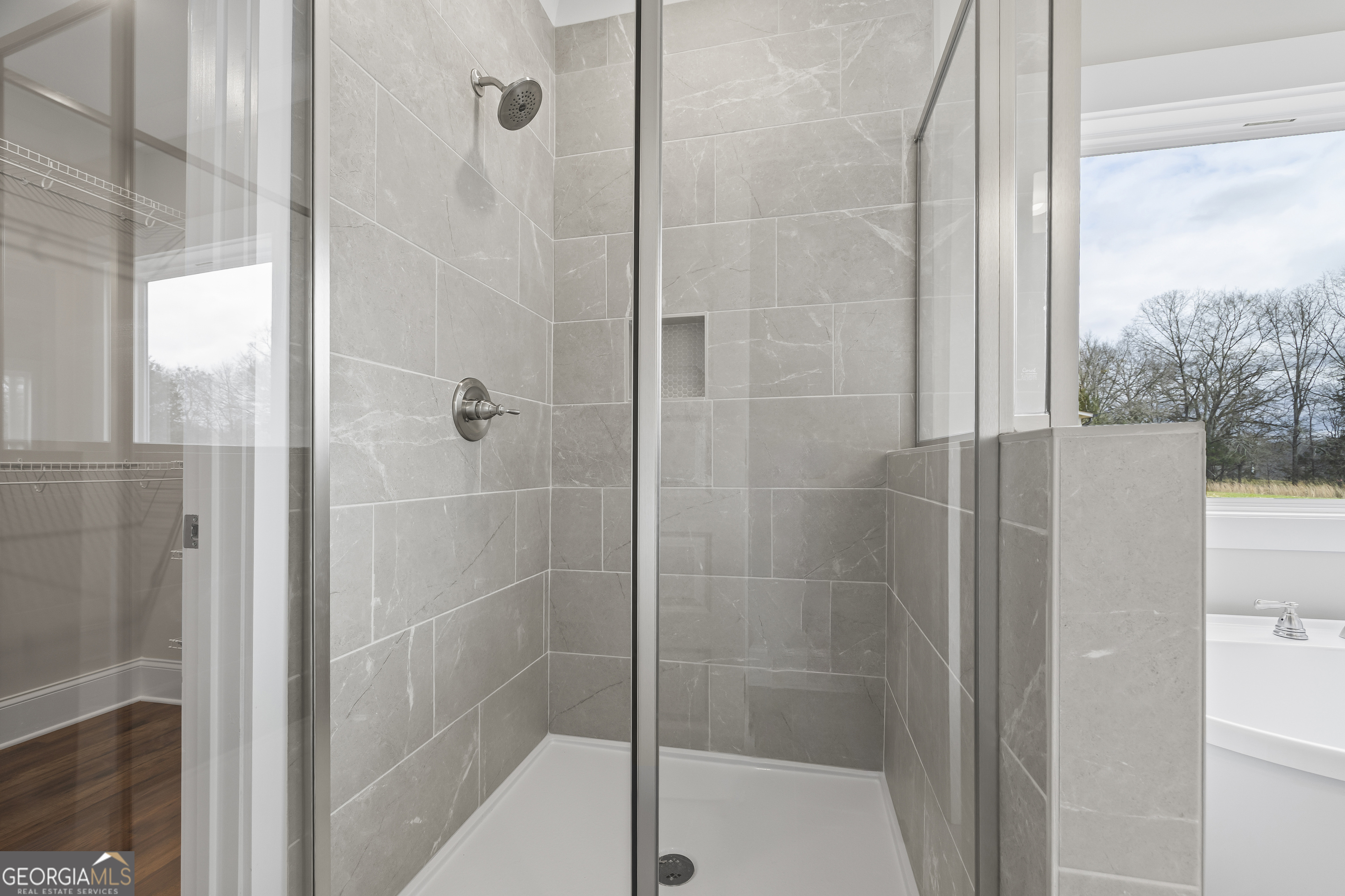 570 Davis Road Property Photo 38