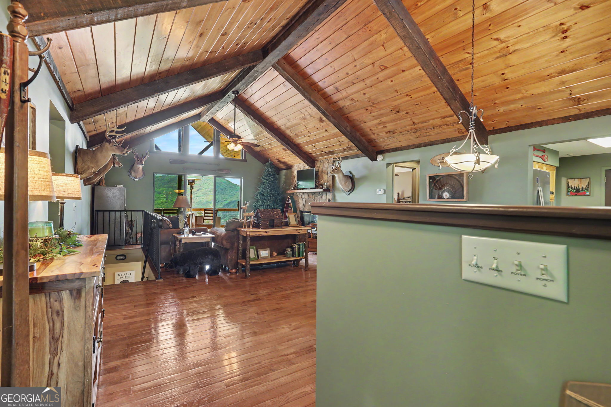 2379 Ridgepole Drive Property Photo 8