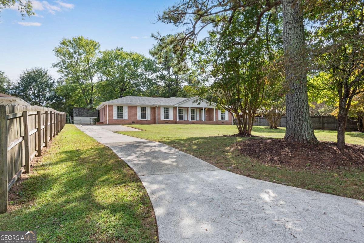 922 Red Apple Drive Property Photo 1