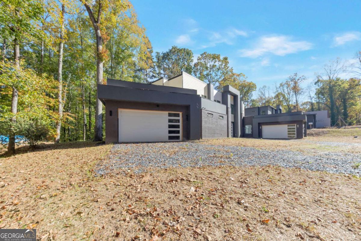 1690 Adams Drive SW