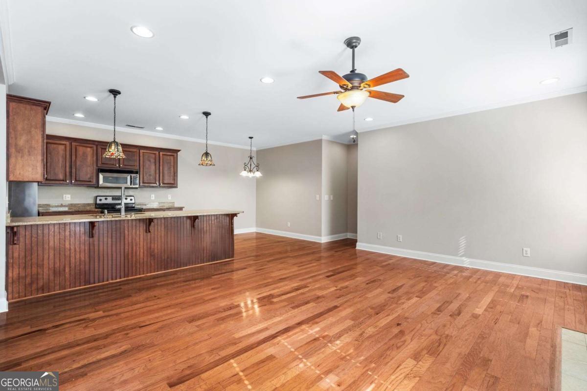 252 Blackwood Place Se Property Photo 8
