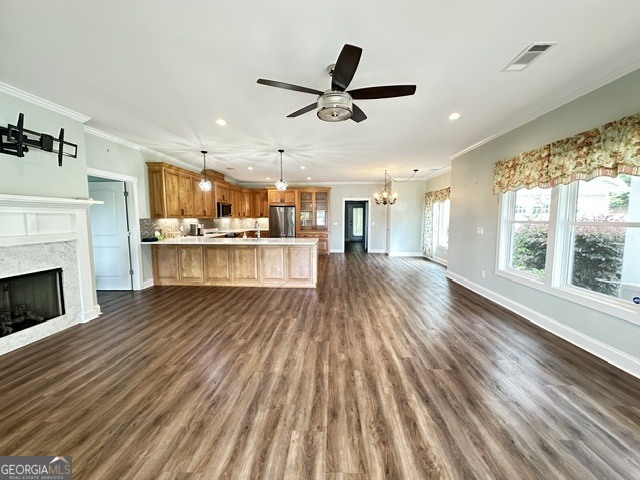 340 Thomas Drive Property Photo 5