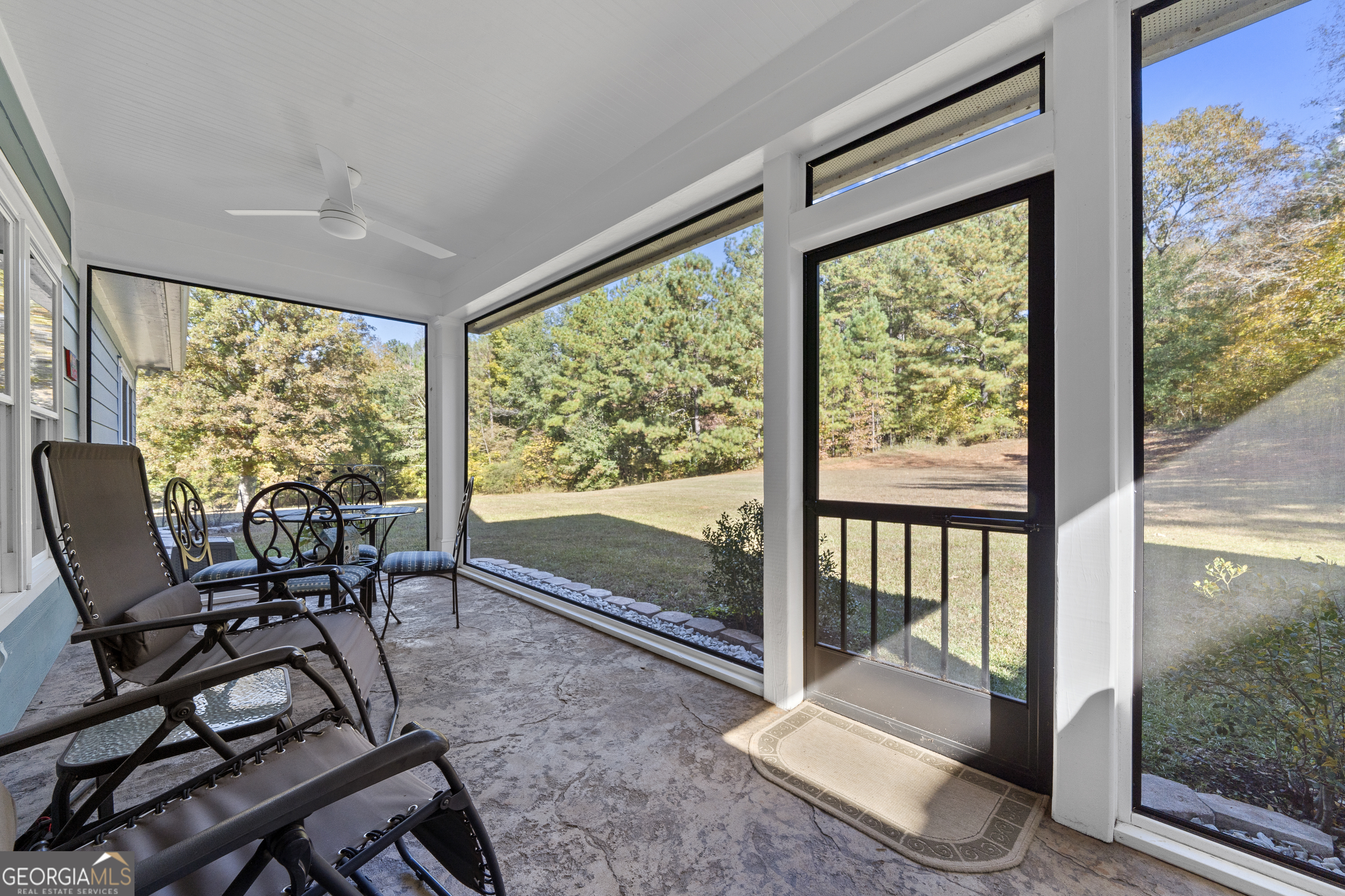 340 Thomas Drive Property Photo 42