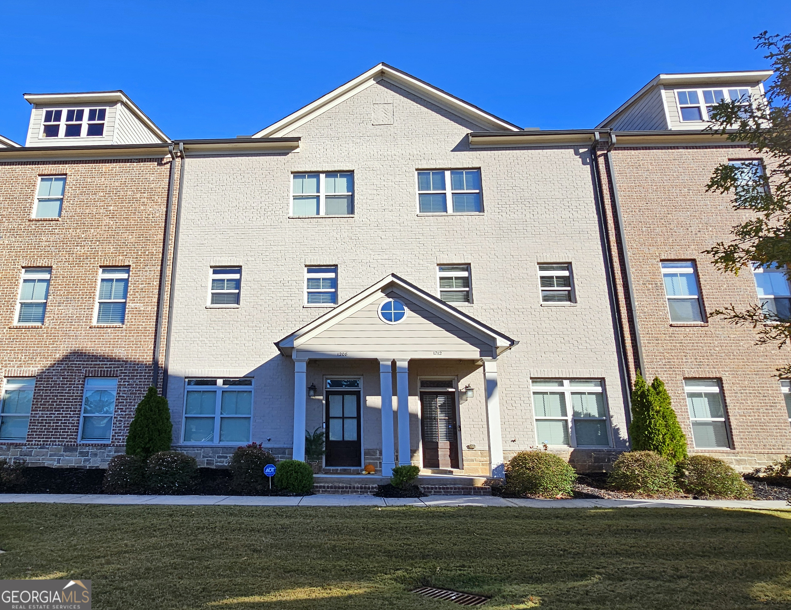 1212 Stone Castle Circle Property Photo 1