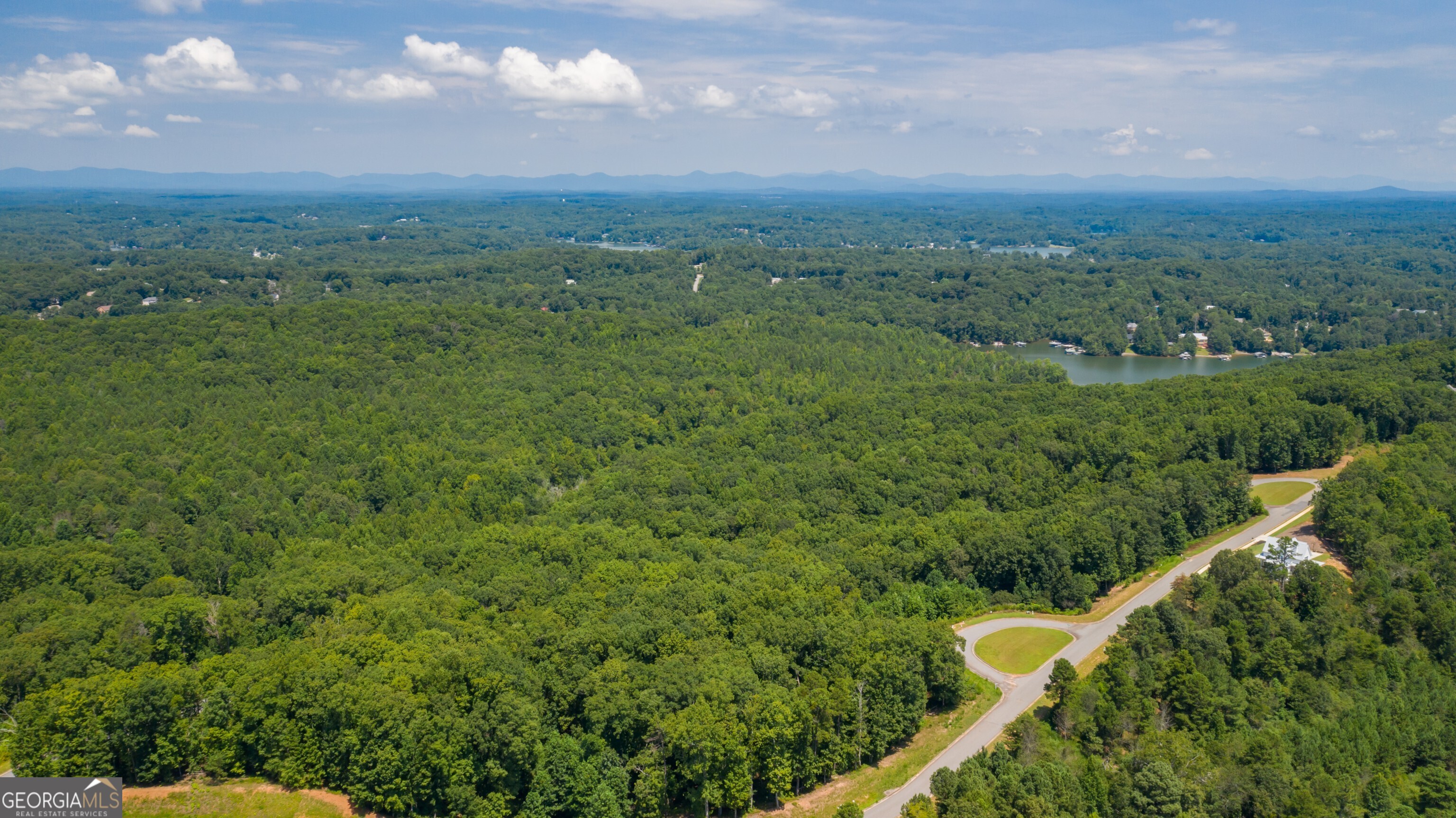 6825 Lookout Point Property Photo 7
