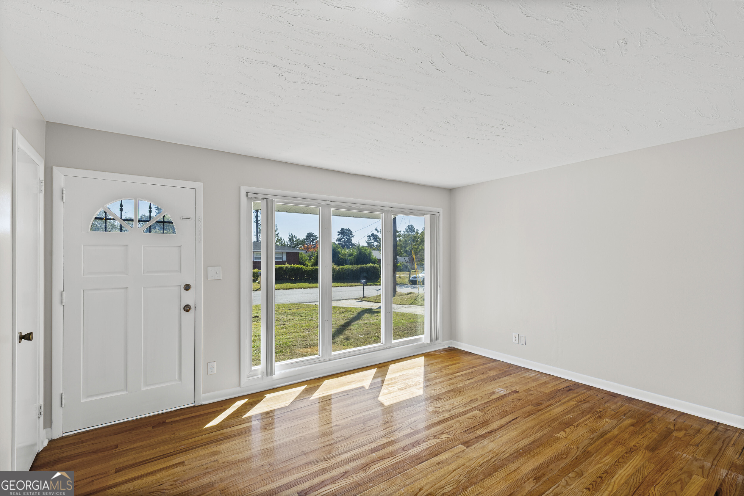 3317 Forest Estates Drive Property Photo 4