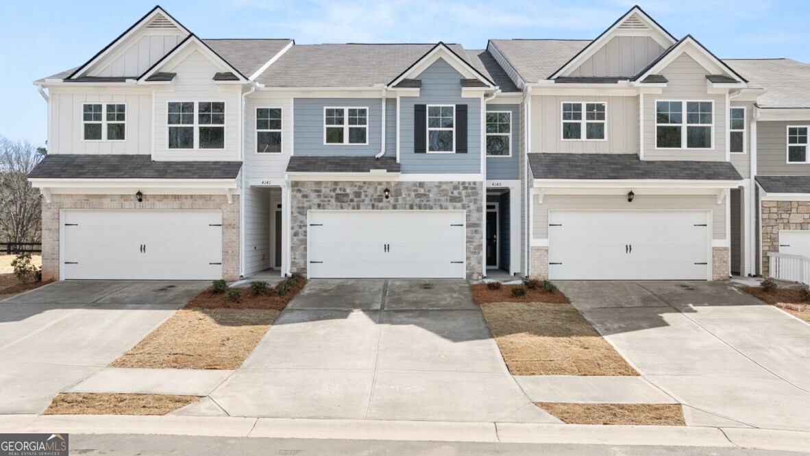 4145 Kestrel Court Property Photo 1