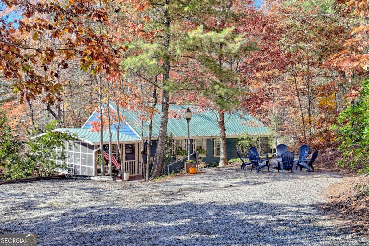 321 Finch Drive Property Photo 1