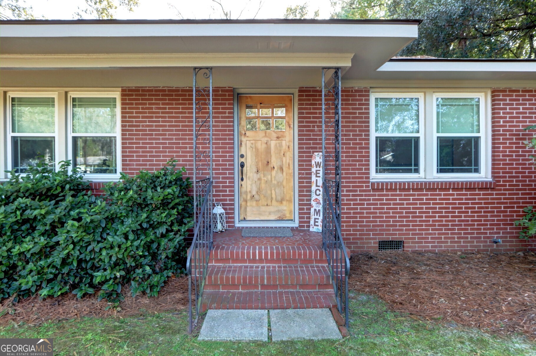 171 Smith Avenue Property Photo 4