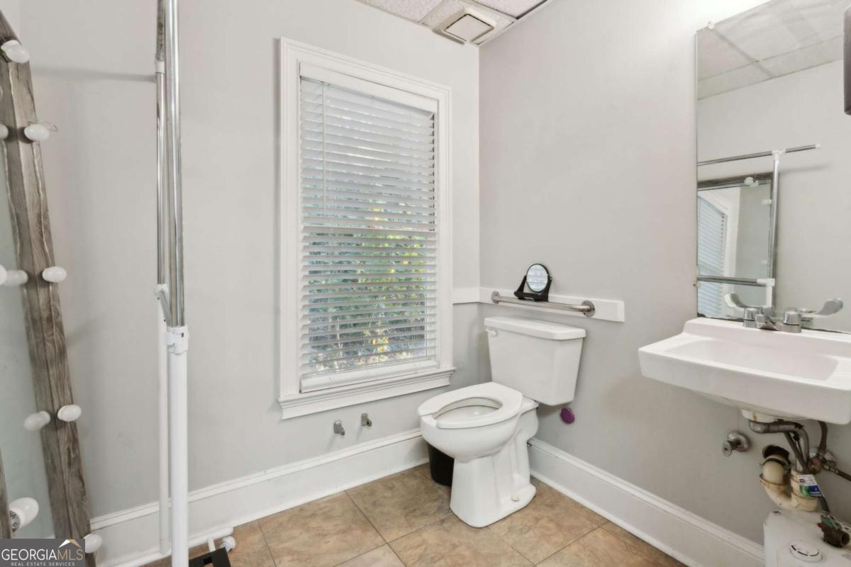 5 Hurricane Shoals Road Ne Property Photo 62