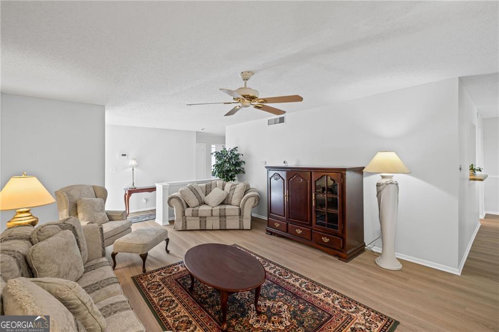 36 Matawan Circle Se Property Photo 8