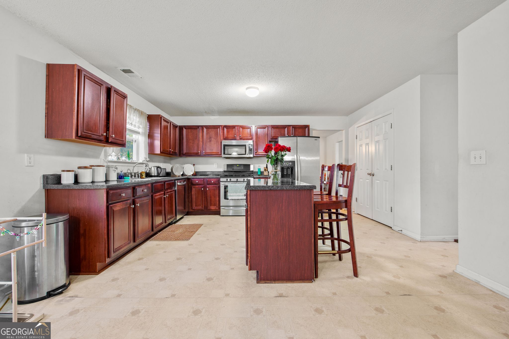 407 Grier Drive Property Photo 9