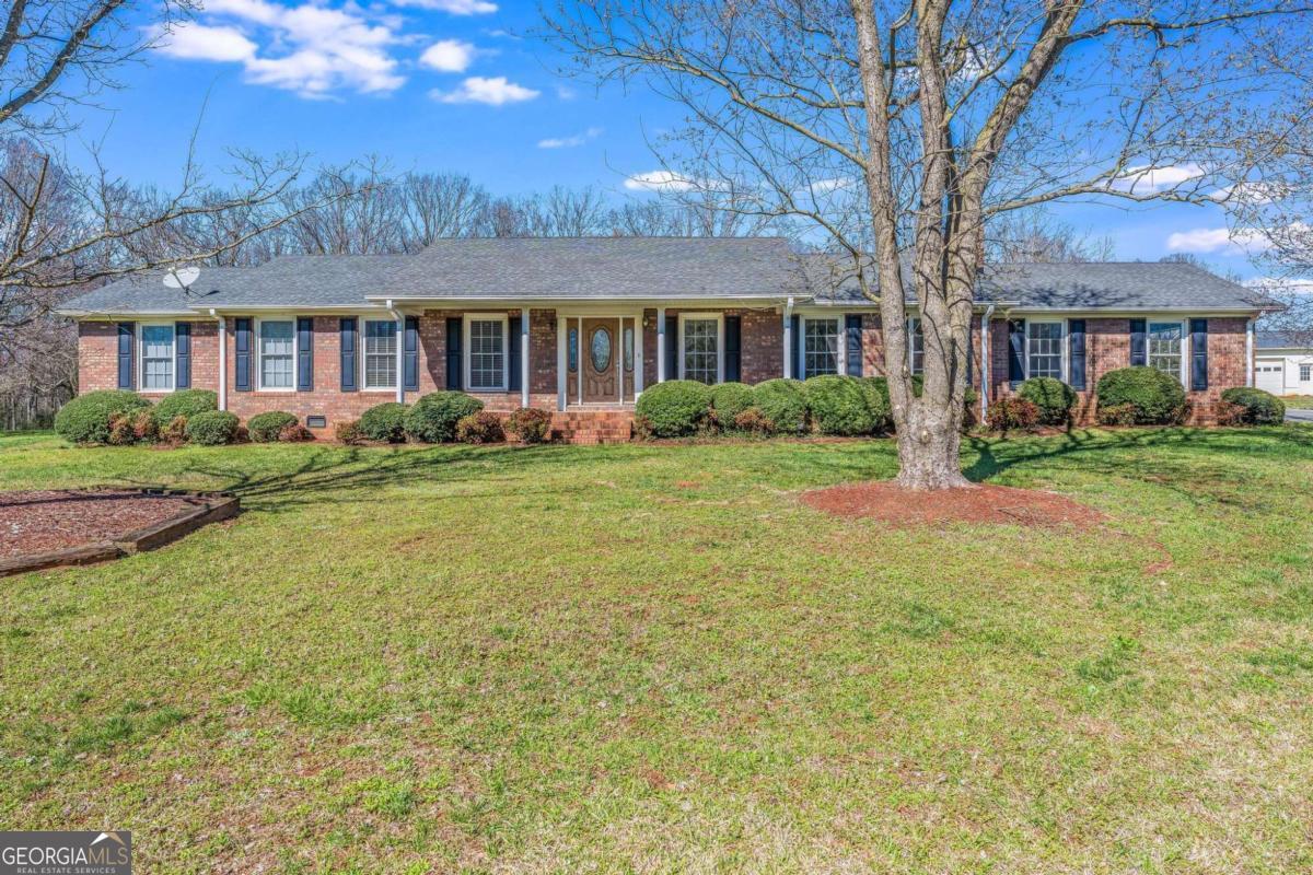 417 Pulliam Lane Property Photo 1