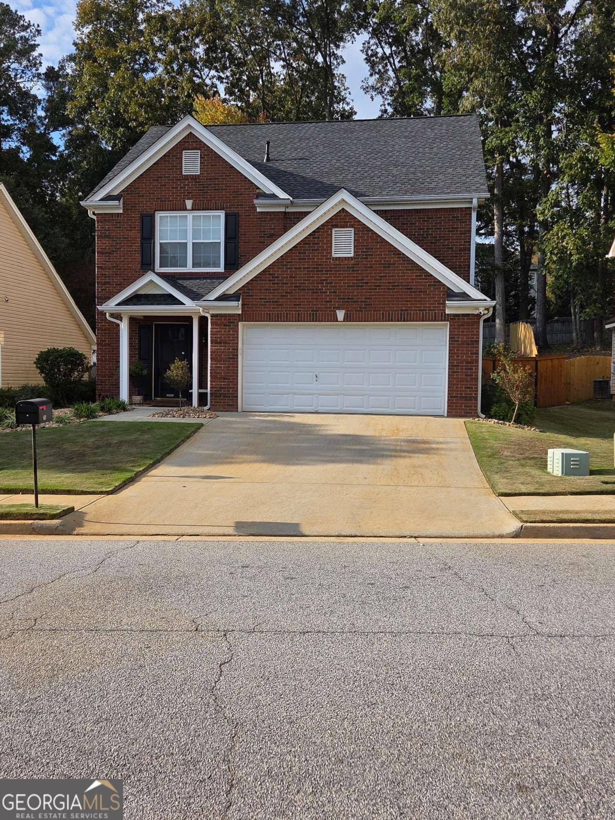 706 Hawthorn Lane Property Photo 1