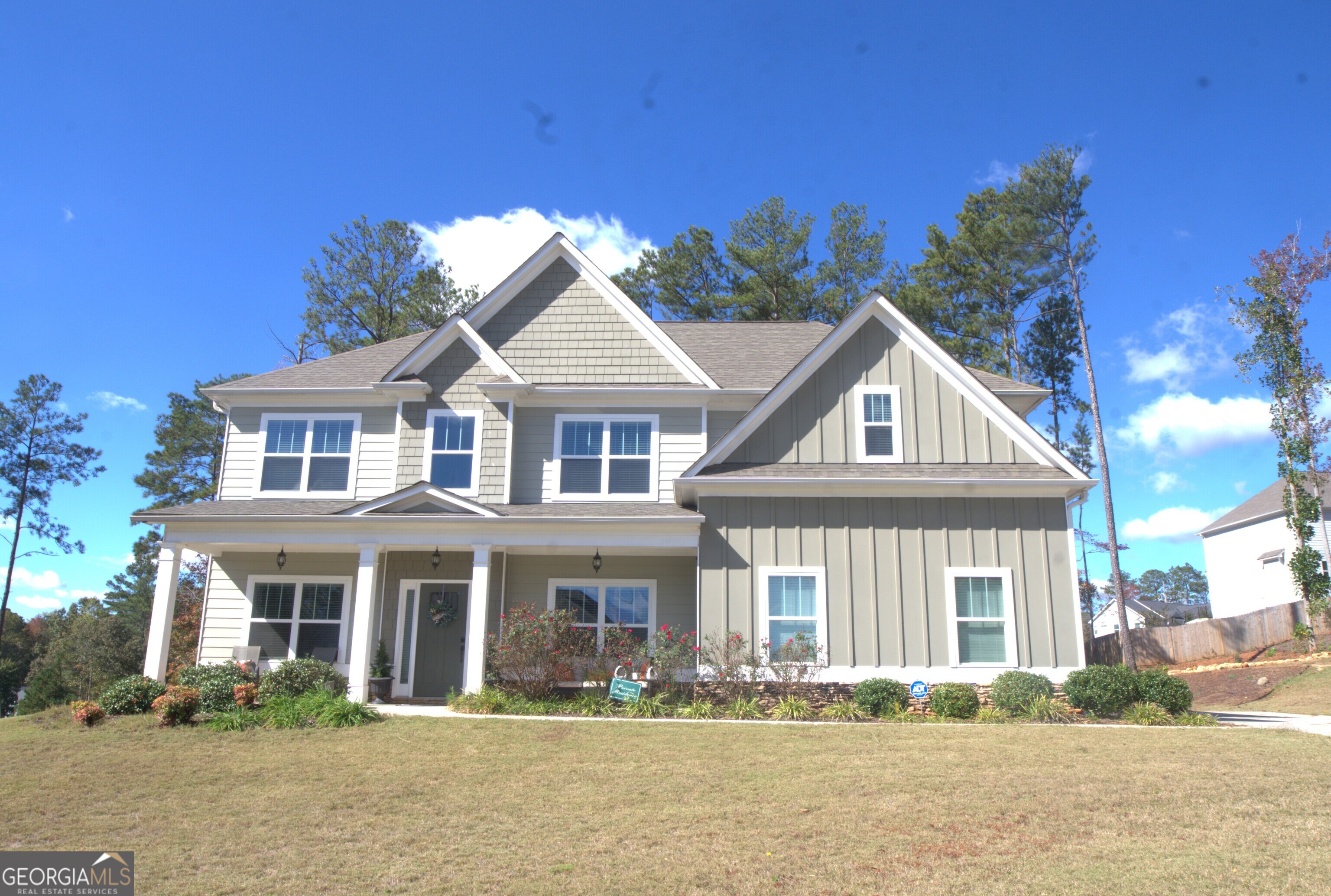 468 Bryson Lake Circle Property Photo 1