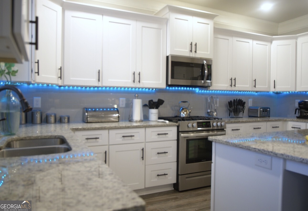 468 Bryson Lake Circle Property Photo 24