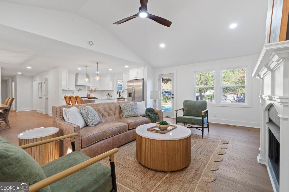 113 Admirality Way Property Photo 16