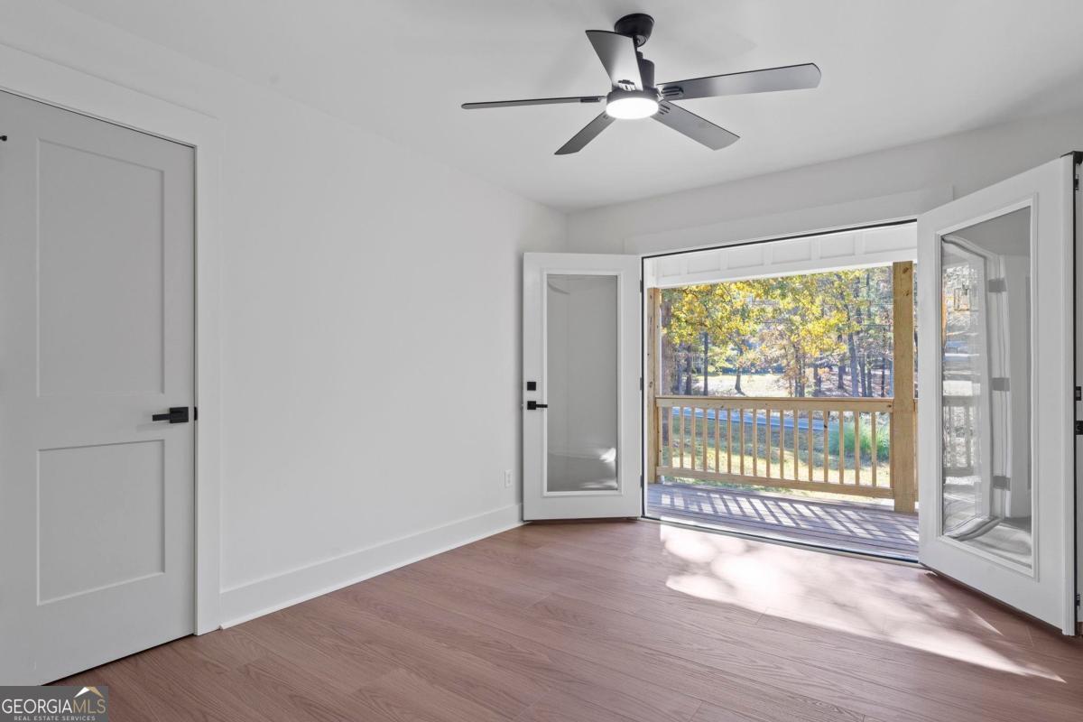 113 Admirality Way Property Photo 38