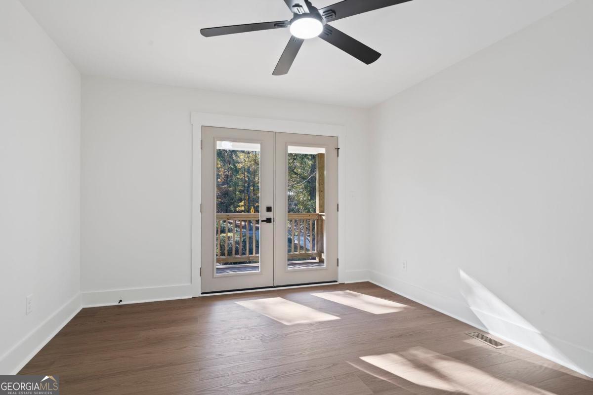 113 Admirality Way Property Photo 39