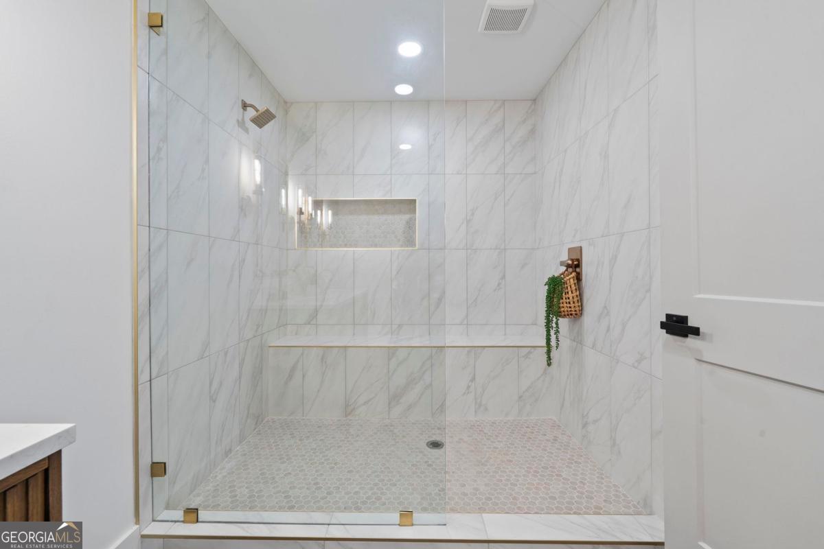 113 Admirality Way Property Photo 47