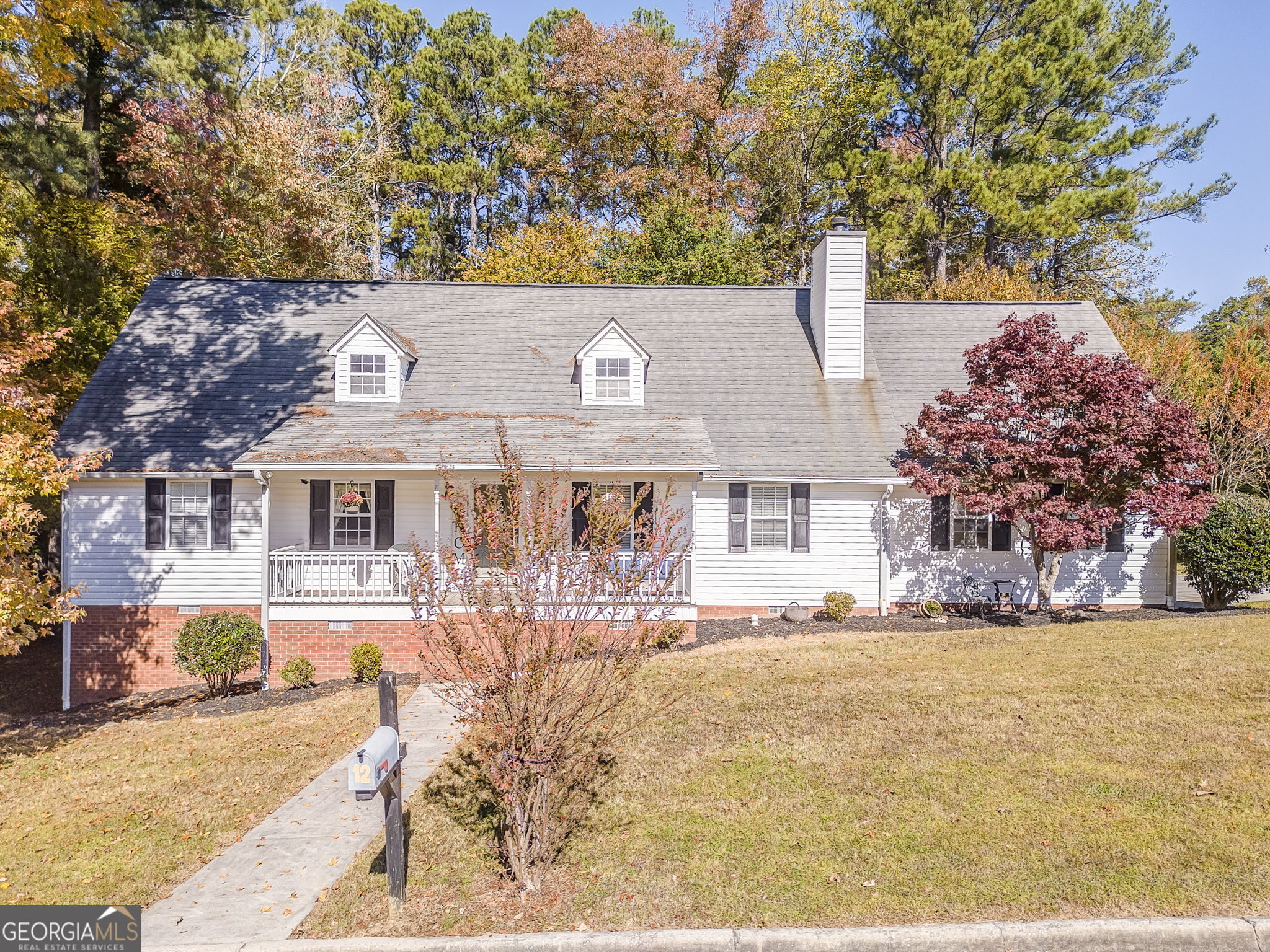 12 Lucas Lane SW