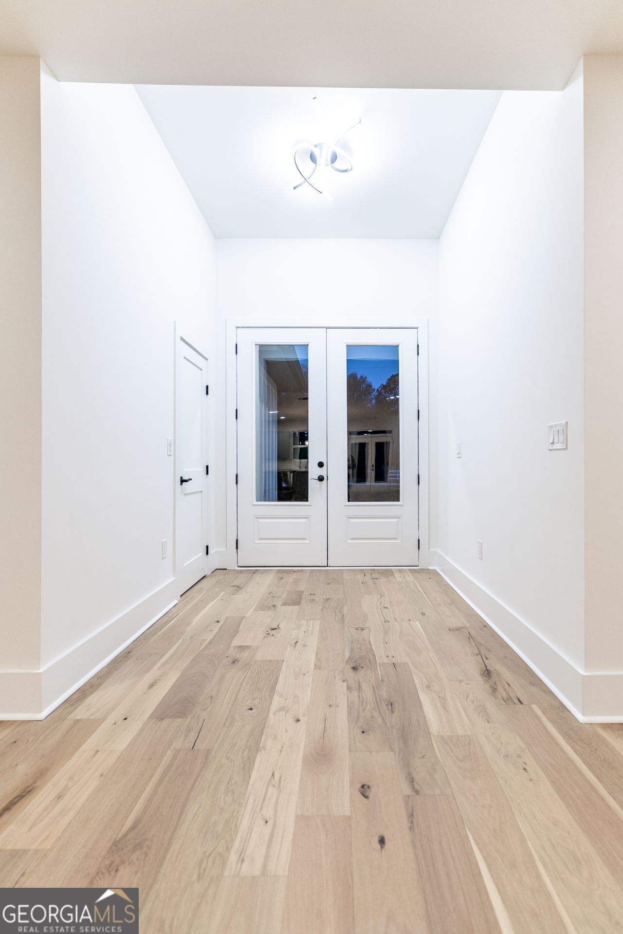 2590 Walton Downs Road # 3 Property Photo 11