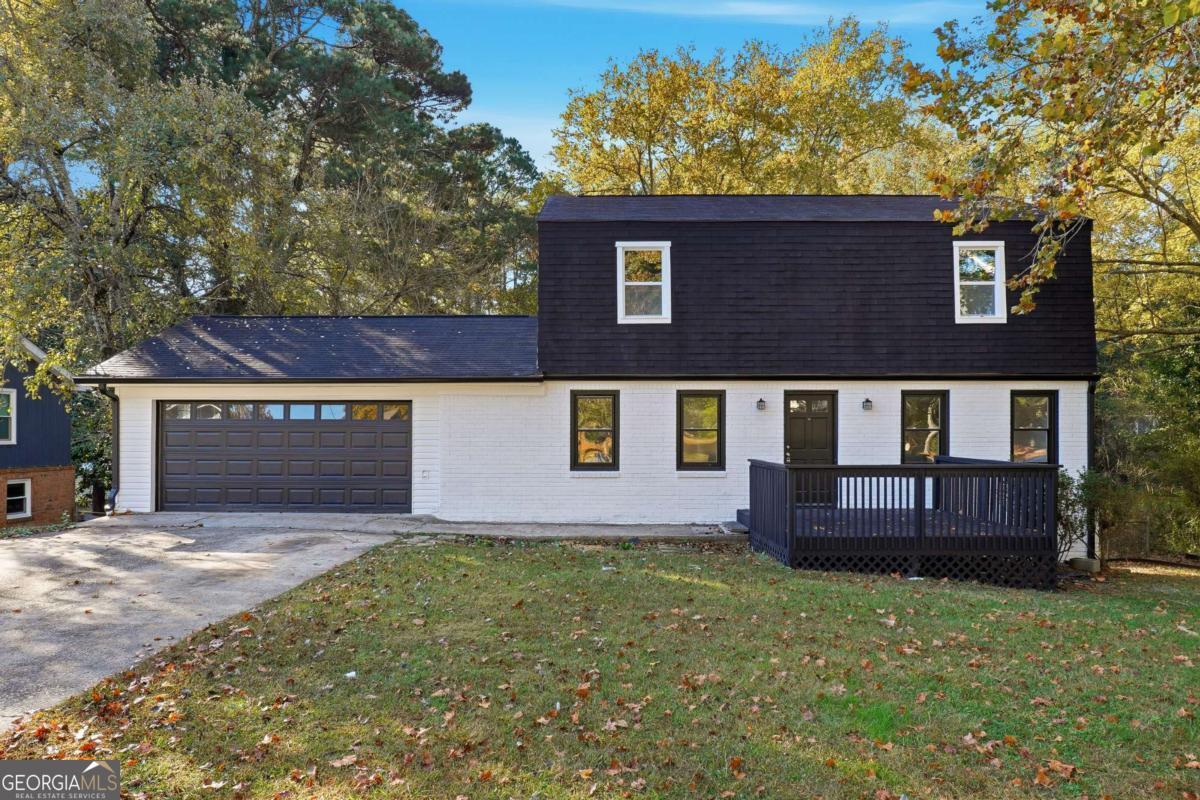6917 Laurelwood Drive Property Photo 1