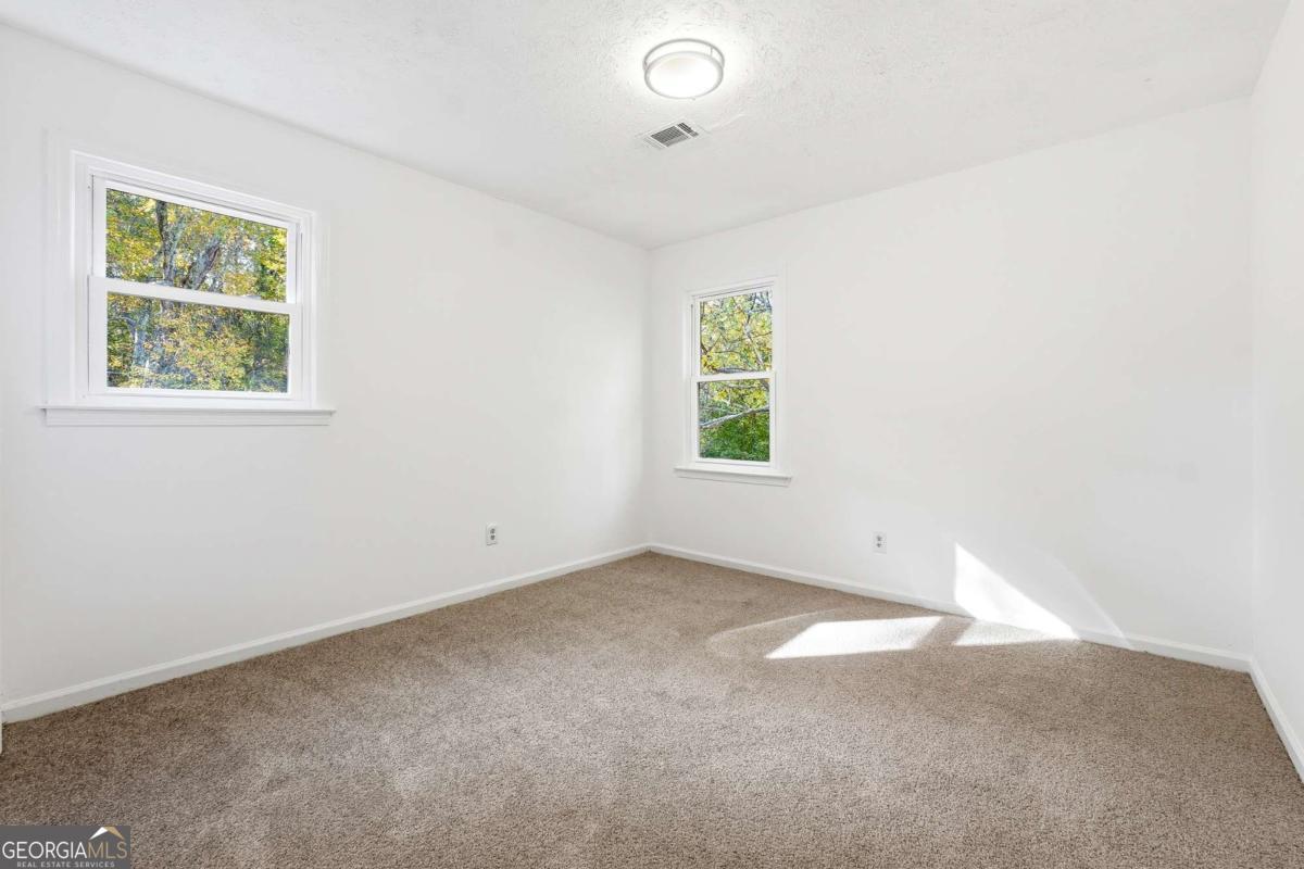 6917 Laurelwood Drive Property Photo 6