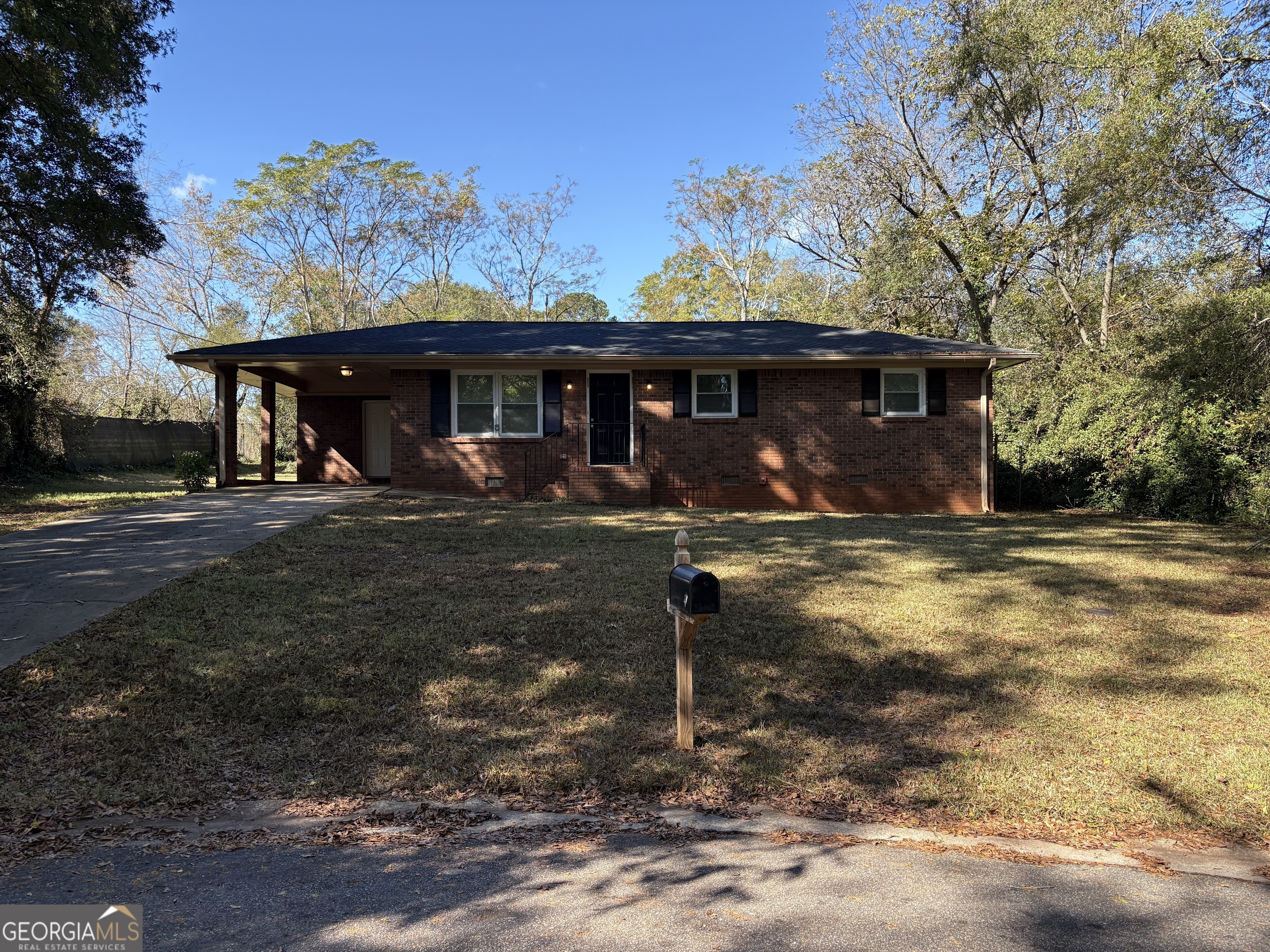 511 E Marable Street Property Photo 1