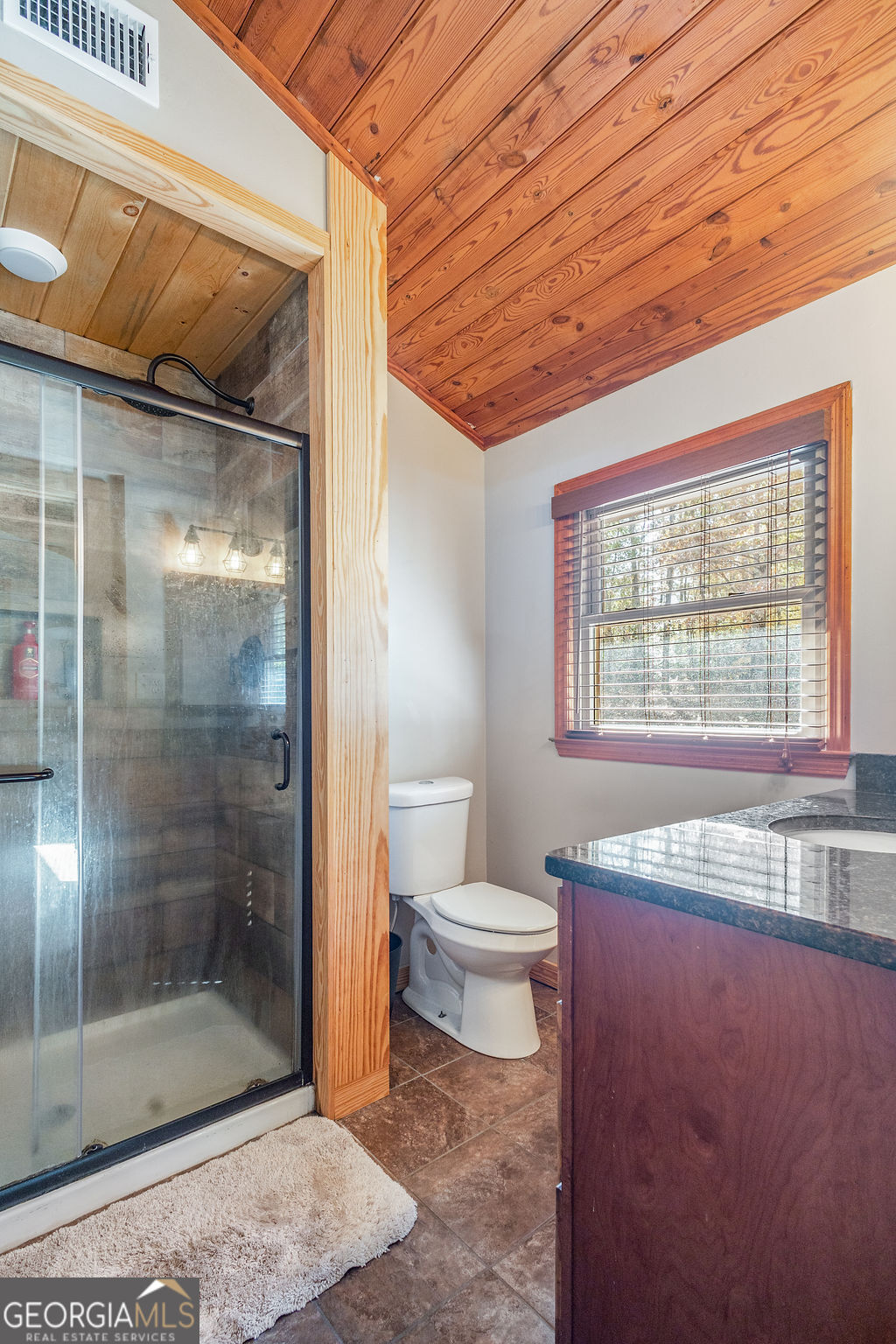 1820 Salem Road Property Photo 14