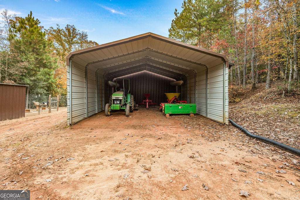 1820 Salem Road Property Photo 44