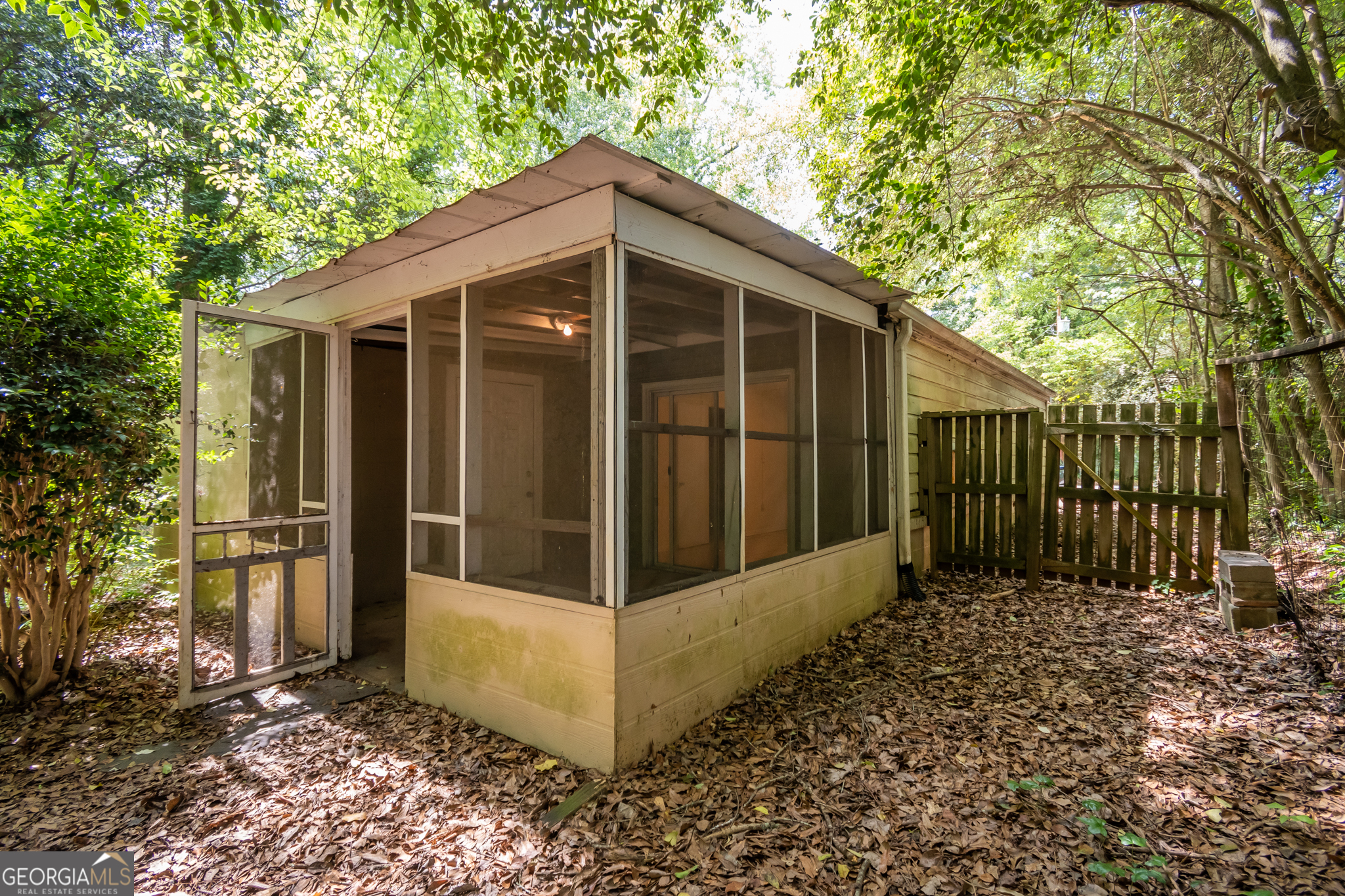 175 Habersham Way Property Photo 38
