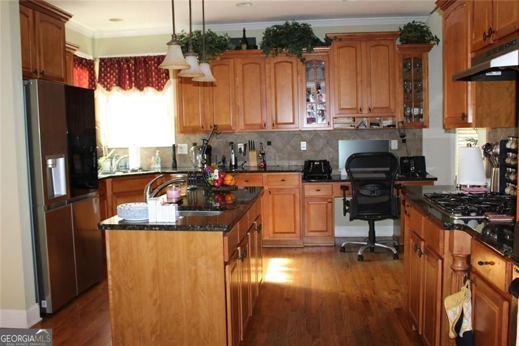 3411 Jim Moore Road Property Photo 9