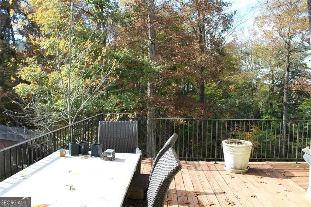 3411 Jim Moore Road Property Photo 12