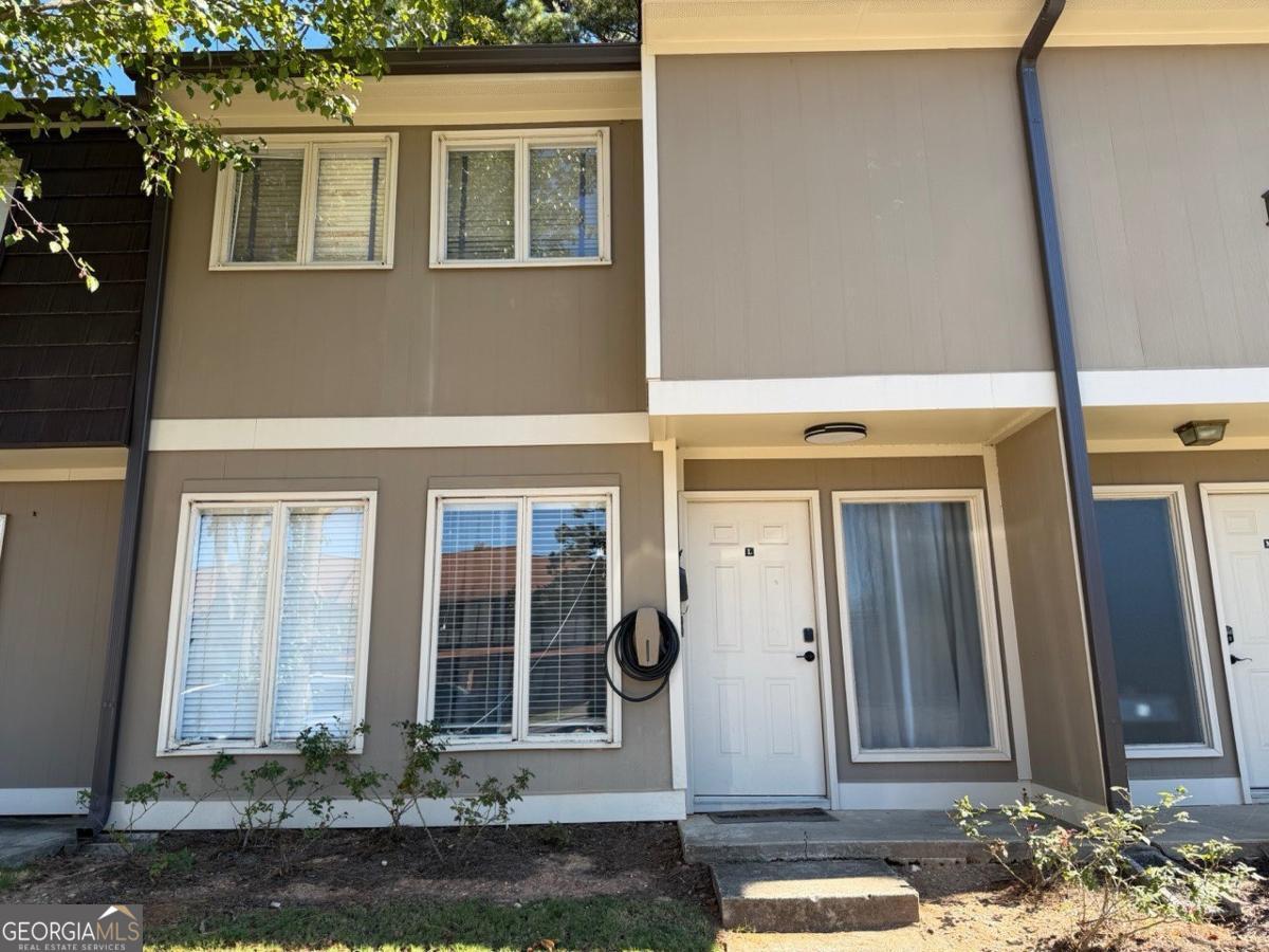 1804 Ashborough Way Se # L Property Photo 1